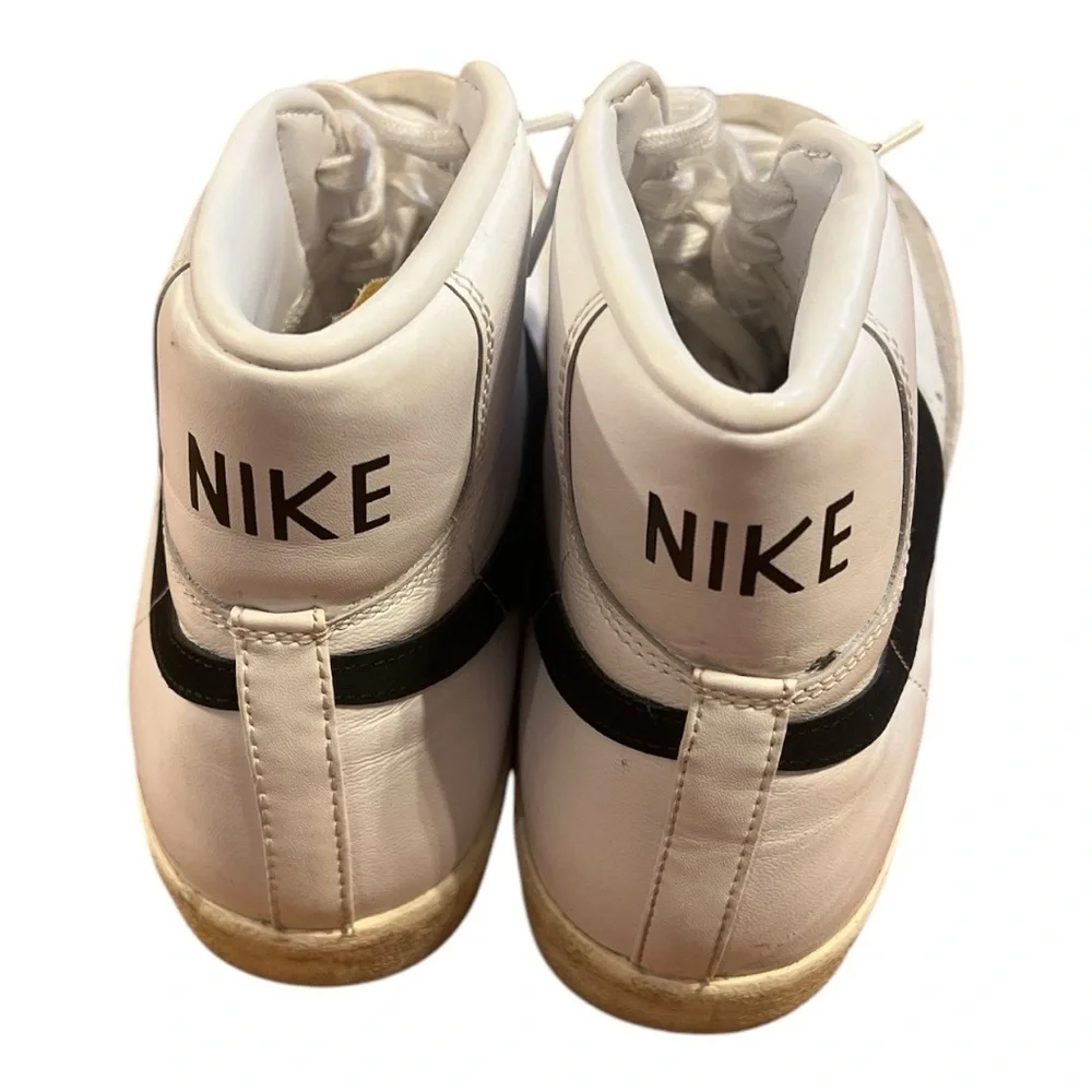 NIKE blazers